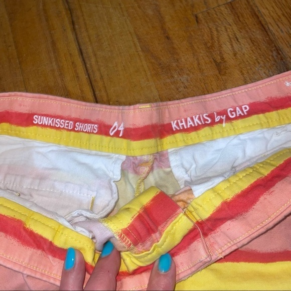 Khakis by Gap
Pink Striped Casual Shorts - Picture 10 of 10